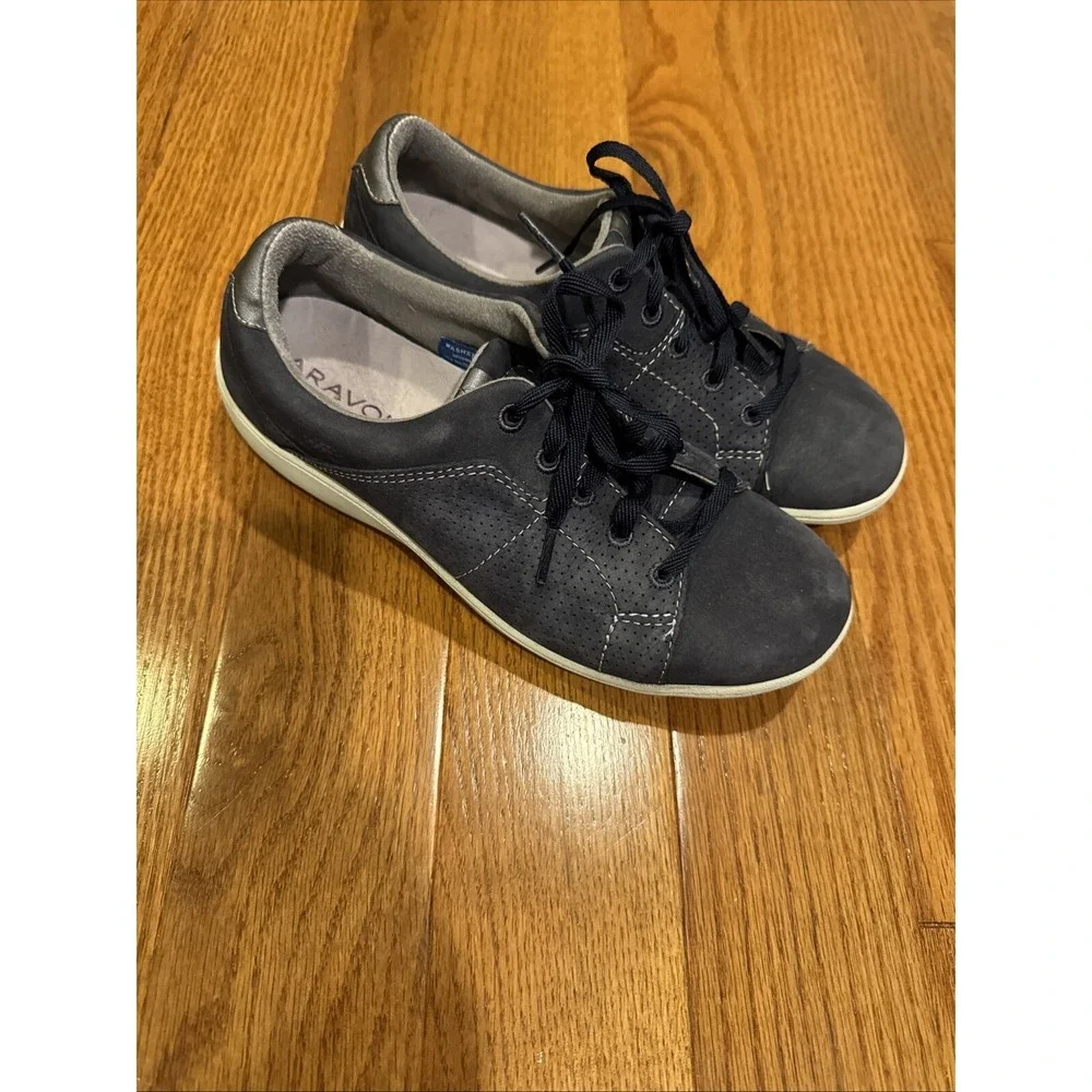 Aravon Womens Suede Leather Comfort  Walking Sneakers Size 7.5 Blue Low Top